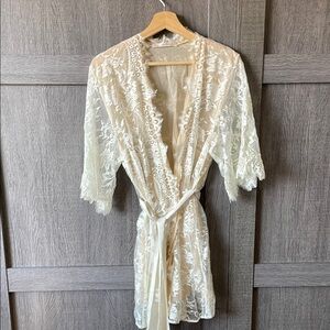 Cream Lace Bridal Robe